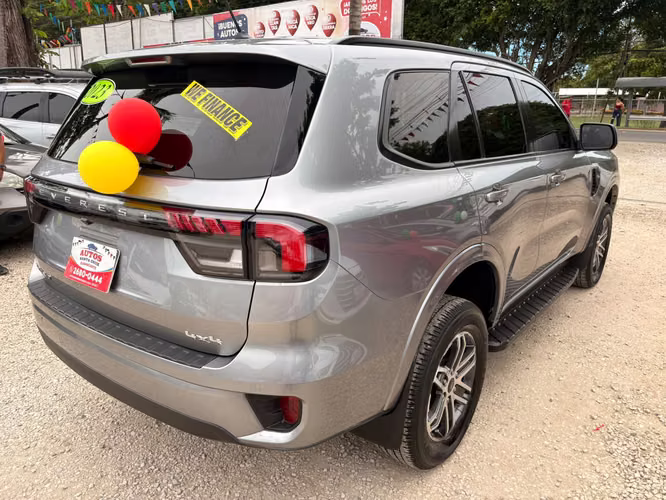 FORD EVEREST XLT-2023-AUTO-SHIFT TRONIC-7 PSJ- - Imagen 2