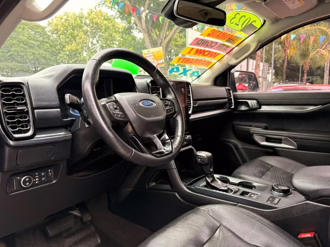 FORD EVEREST XLT-2023-AUTO-SHIFT TRONIC-7 PSJ- - Imagen 5