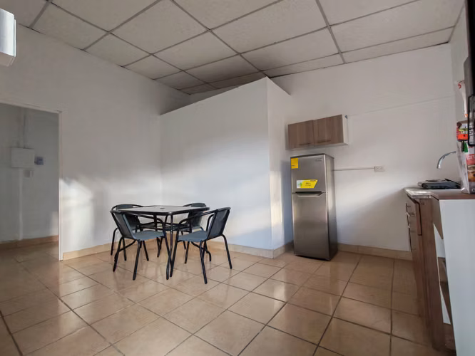Se alquila quinta con Casa Principal y 2 Apartamentos tipo Studio Independientes