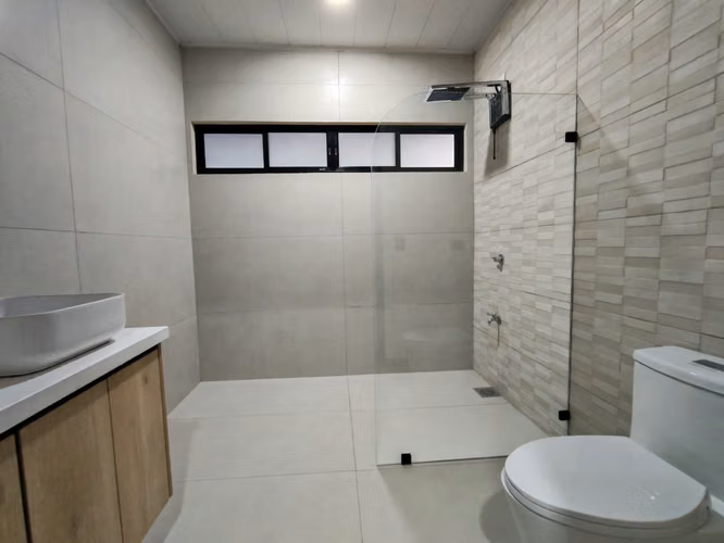 Se alquila quinta con Casa Principal y 2 Apartamentos tipo Studio Independientes