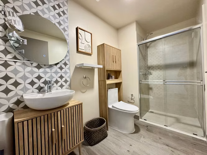 Apartamento tipo estudio amueblado y equipado - Imagen 13