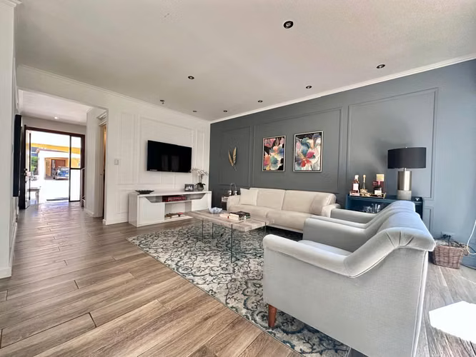 Casa en Condominio en Venta en Guachipelin de Escazu - Imagen 2