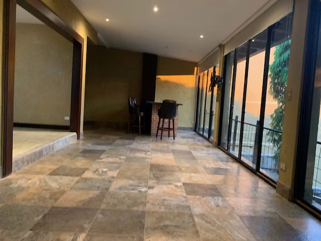 Bellisima casa en Venta rodeada de Naturaleza - Imagen 3