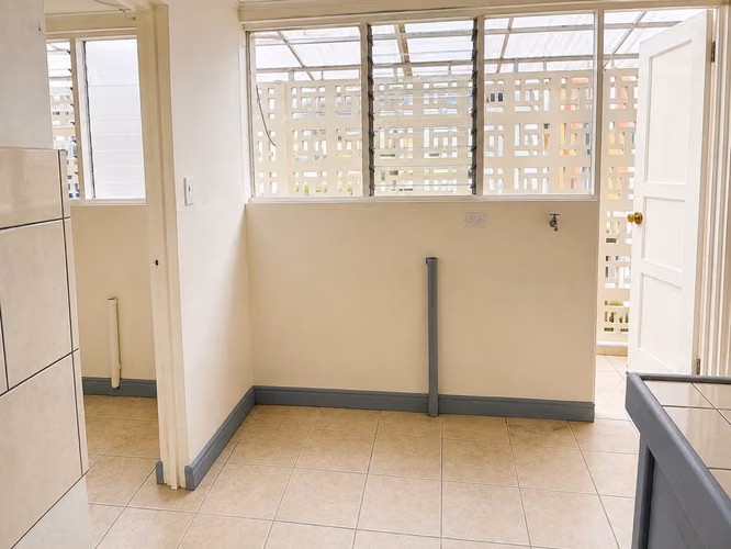 Alquiler de Amplio Apartamento en Barrio Dent en Condominio Gama - Imagen 8