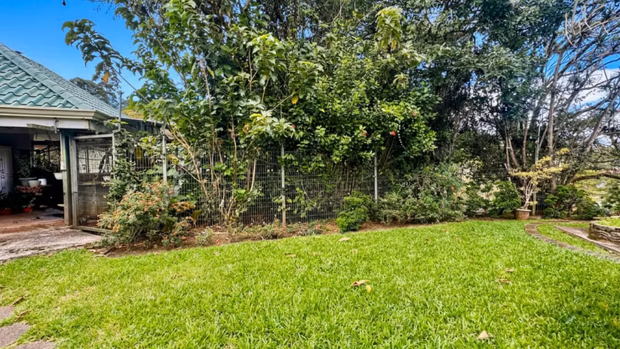 Venta/Alquiler casa con uso comercial, San Ramón, La Unión (AD)