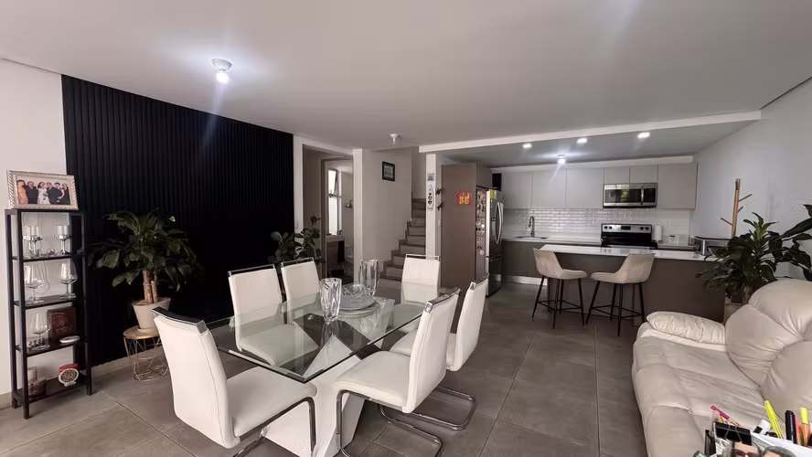 Se vende casa en Condominio Ayarco Boulevard, Tres Ríos (AD)