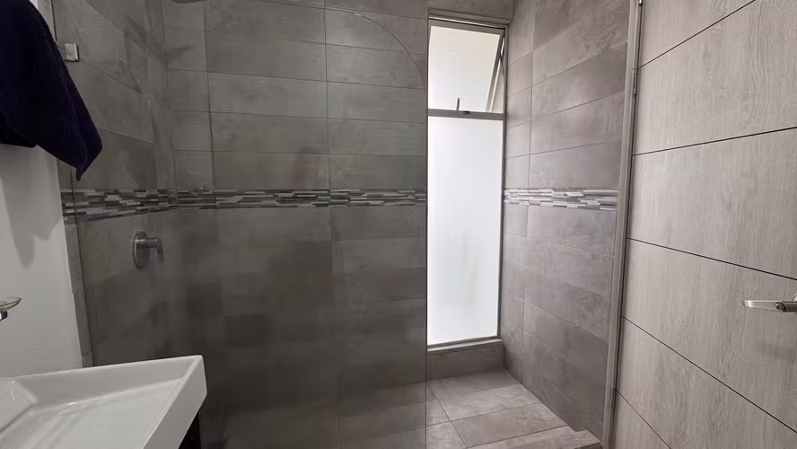 Se vende casa en Condominio Ayarco Boulevard, Tres Ríos (AD)