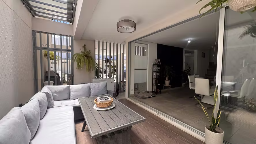 Se vende casa en Condominio Ayarco Boulevard, Tres Ríos (AD)