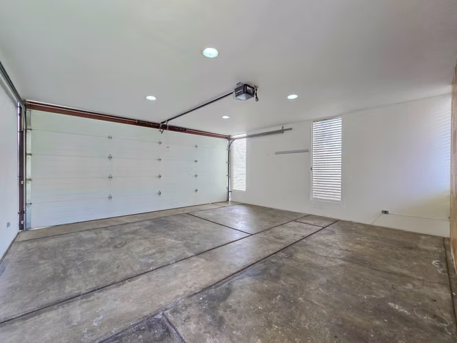 VALLE DEL SOL LINDORA SANTA ANA! CASA CONTEMPORANEA CON PISCINA PRIVADA - Imagen 12