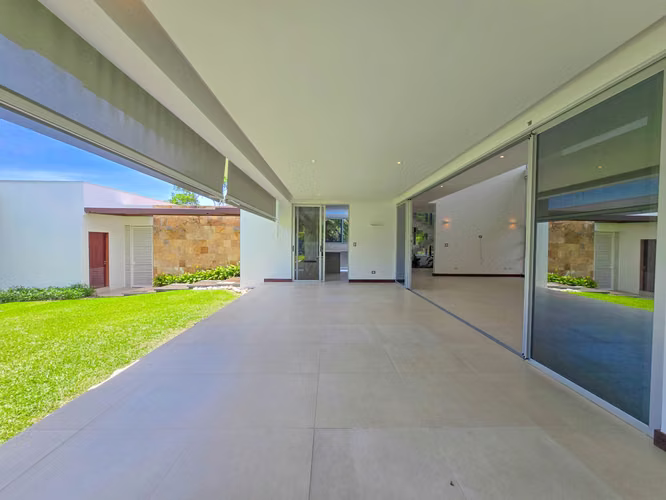 VALLE DEL SOL LINDORA SANTA ANA! CASA CONTEMPORANEA CON PISCINA PRIVADA - Imagen 4