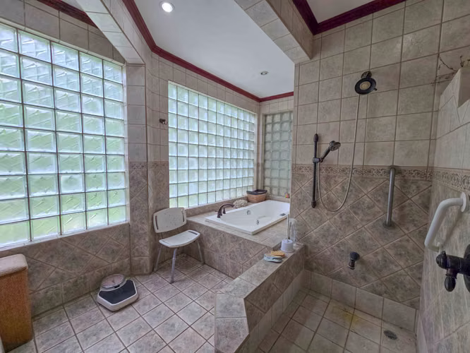 CONDOMINIO CERRO REAL ESCAZU! CASA DE UN NIVEL DE 500 M2 CON 1.151 M2 DE LOTE - Imagen 4