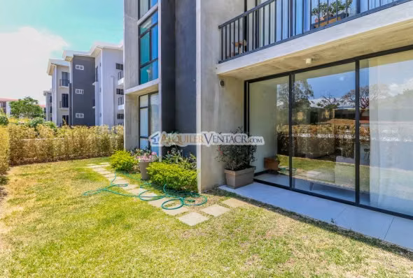 APARTAMENTO CON JARDIN GRANDE EN SPORTIVA SKYHOMES CARIARI - Imagen 16