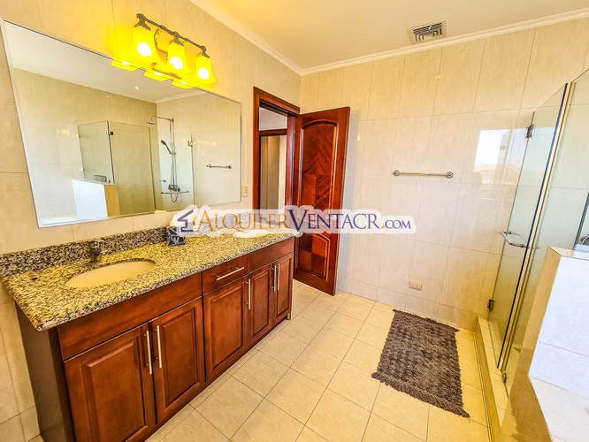 APARTAMENTO AMUEBLADO DE 3 HABIT. CON VISTA EN SAN RAFAEL ESCAZU - Imagen 18