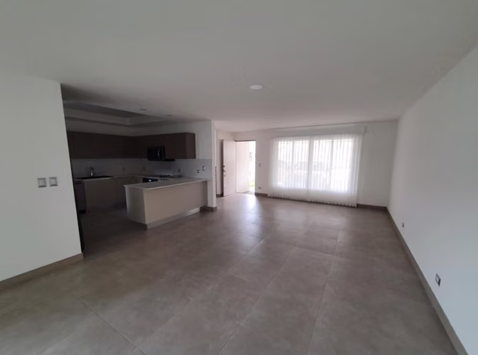 Alquiler | Casa contemporánea en Guachipelín de Escazú - Imagen 4