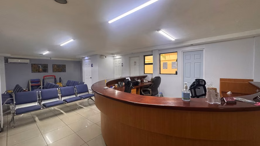 Venta de 2 consultorios médicos cerca del Hospital de Niños, San José (AD)
