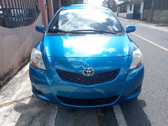 TOYOTA YARIS 2010 AUTOMATICO - Imagen 5