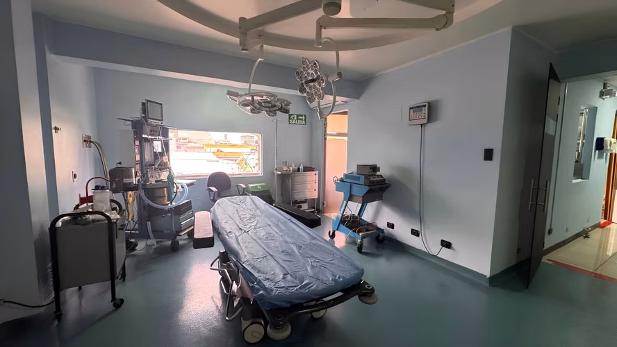 For Sale 2 Medical Offices with Equipped Operating Room, San José (AD)
