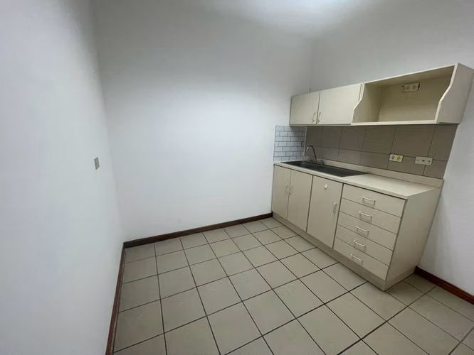 Venta Oficina Corporativa de Alto Perfil ene el Este