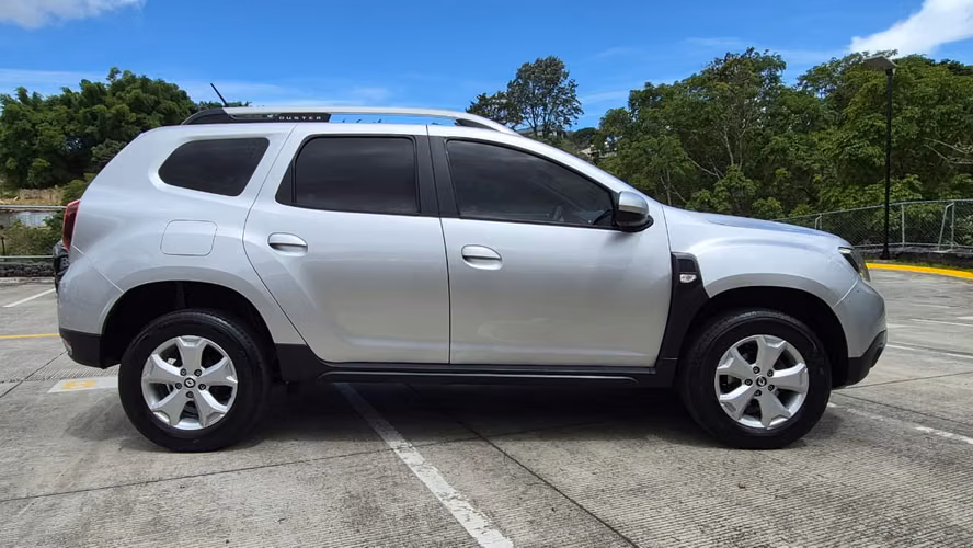 Renault Duster 2022 | Historial Agencia Renault | DEKRA 2028 | 55.000 km - Imagen 2