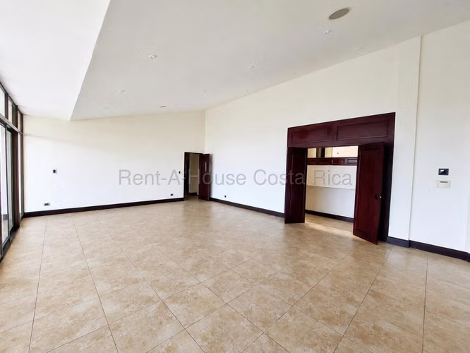 Venta de Casa en Ciudad Colón - Imagen 8