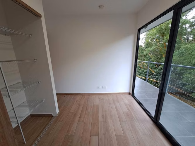 Se alquila apartamento en San Nicolas de Bari, Santa Ana - Imagen 6