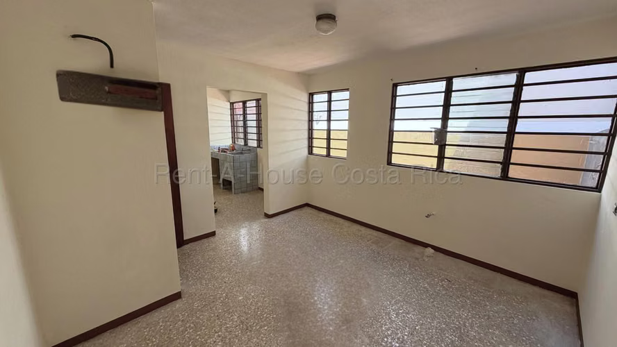 Venta de casa en Zapote Yoses Sur - Imagen 4