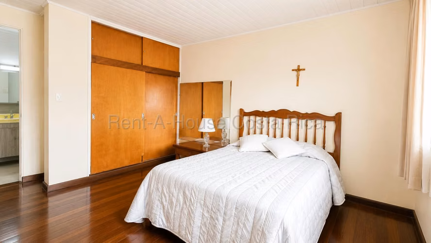 Venta de Casa con 5 habitaciones en Mercedes Montes de Oca - Imagen 14