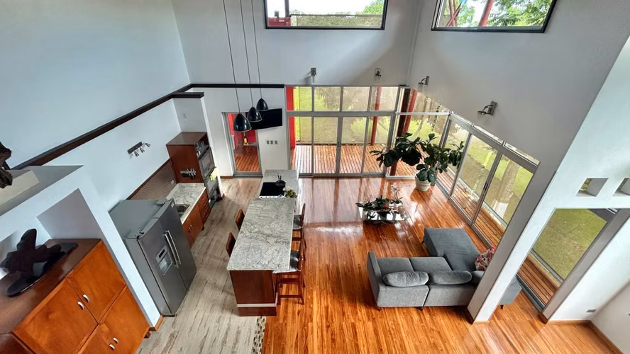 Venta de Casa estilo contemporaneo  en lote de 2400 m2 en la Guácima Alajuela - Imagen 5