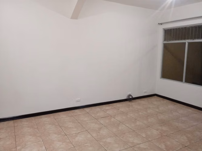 ALQUILER DE APARTAMENTO BARREAL HEREDIA - Imagen 4