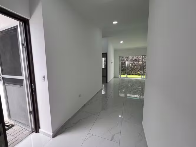 CASA EN VENTA EN LA GUÁCIMA - ALAJUELA, Condominio Al Andalus - Imagen 8