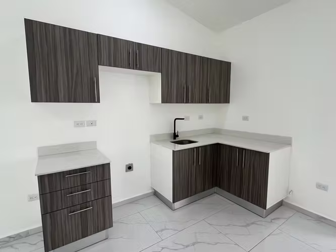 CASA EN VENTA EN LA GUÁCIMA - ALAJUELA, Condominio Al Andalus - Imagen 4