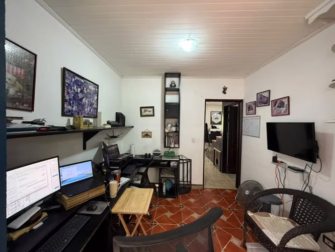 Se vende casa amplia y funcional en Ciruelas de Alajuela - Imagen 9