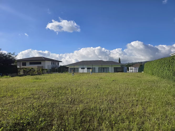 Condominio El Herran. Lote 851m². - Imagen 1