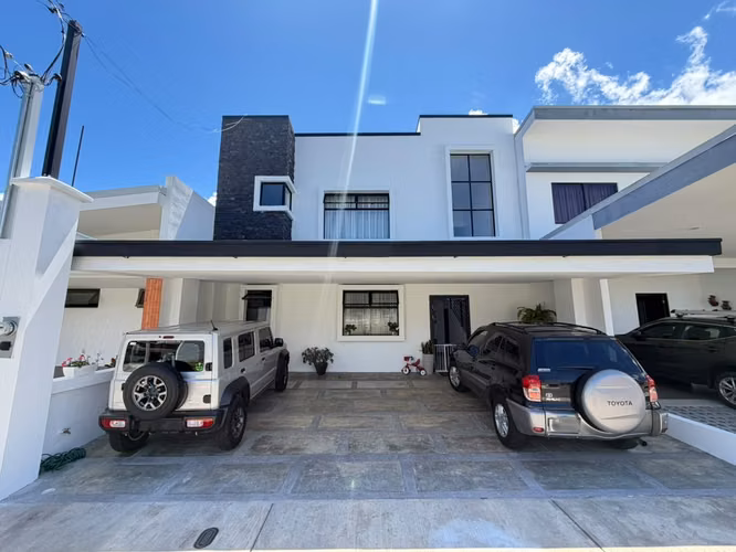 Venta de Hermosa Casa Nueva en Exclusivo Condominio - Imagen 1