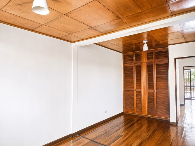 ALQUILER | CASA CURRIDABAT | PLAZA DEL SOL | 3 HAB. | $1.500 - Imagen 9