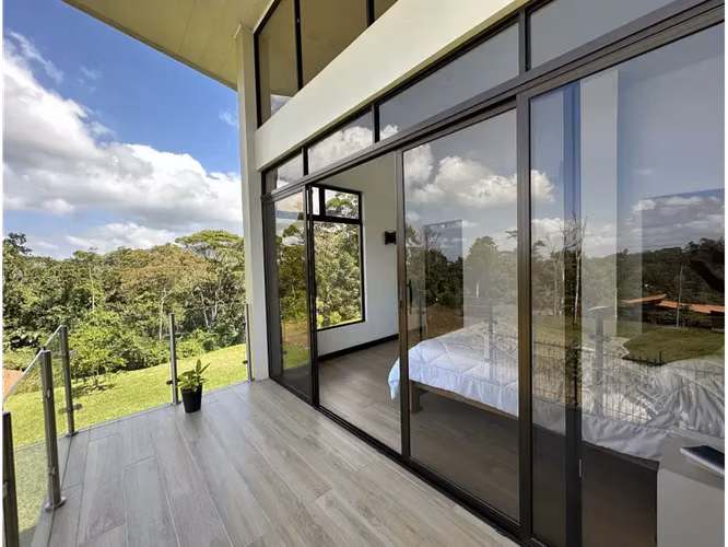 Exclusiva Casa en La Abundancia, San Carlos