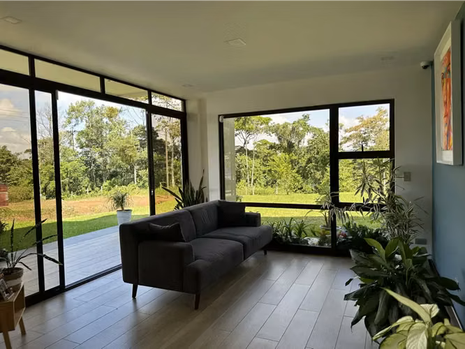 Exclusiva Casa en La Abundancia, San Carlos