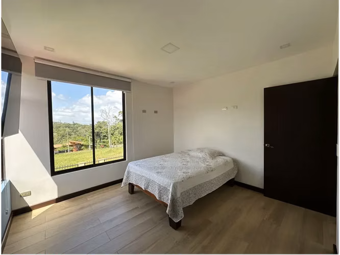 Exclusiva Casa en La Abundancia, San Carlos