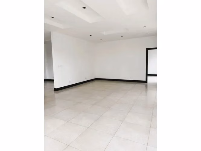 Residencia en Venta o Alquiler en Lindora, Santa Ana