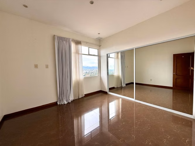 ALQUILER Y VENTA DE APARTAMENTO  EN CONDOMINIO VALLE ARRIBA - Imagen 14