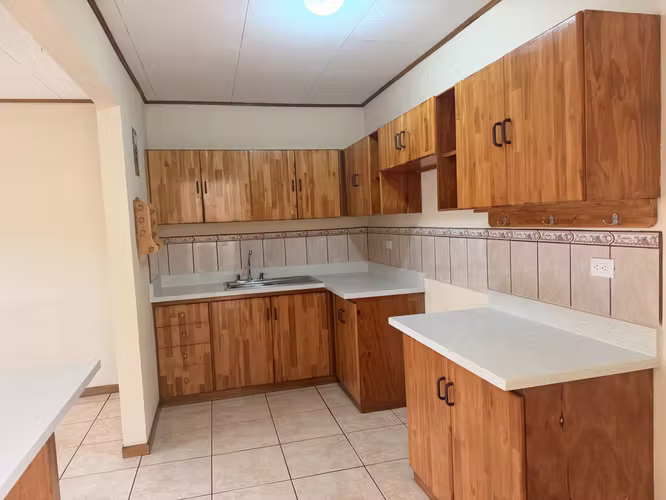 Se alquila apartamento en Tibas