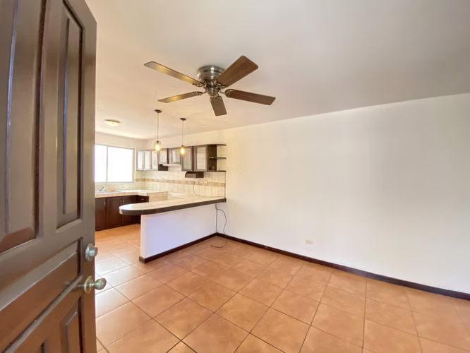 Alquiler de Apartamento en Guachipelín Norte de Escazú 420.000 - Imagen 2
