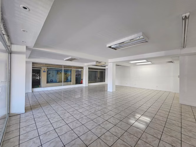 Escazu - Alquiler Local Comercial - Imagen 9