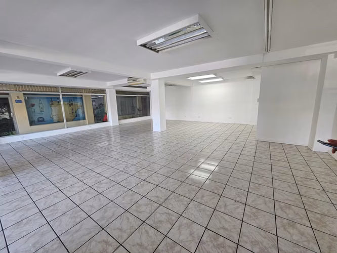 Escazu - Alquiler Local Comercial - Imagen 2