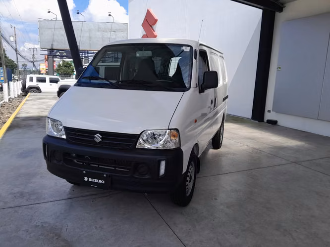 Buscas una panel confiable, espaciosa y de bajo consumo Suzuki EECO es ideal