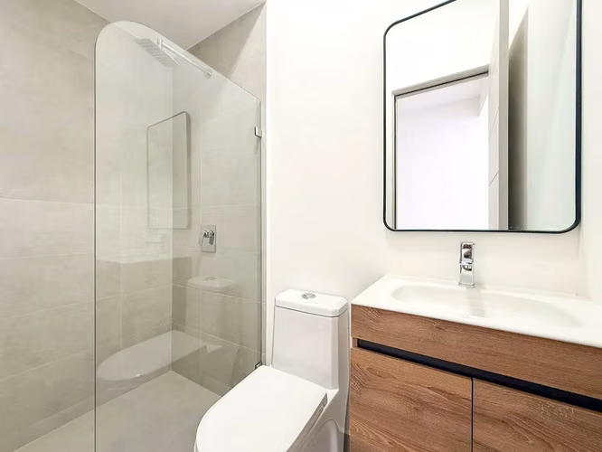 Alquiler de casa nueva Condominio Distrito 5 en Rio Oro Santa Ana - Imagen 10