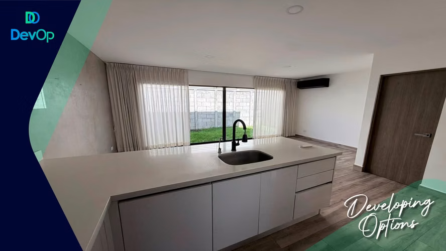 Casa con LINEA BLANCA en condominio Bali Wellness en Guachipelín - Imagen 1