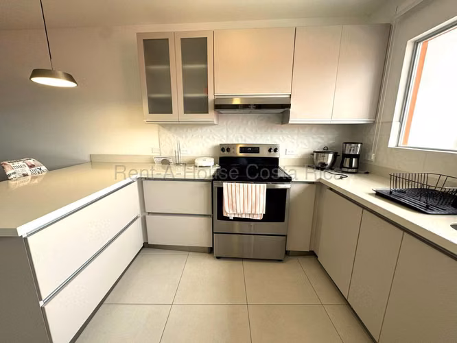 Alquiler de apartamento en San Rafael Oreamuno - Imagen 8