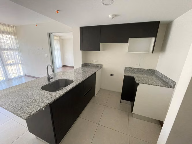 SE ALQUILA APARTAMENTO EN TORRES KHAYA - HEREDIA