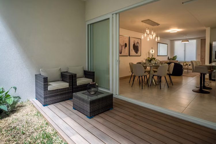 Venta de casa nueva en condominio con amenidades de lujo